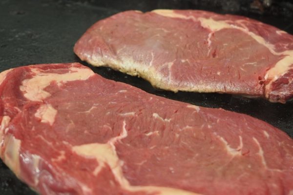 Carne bovina in Italia: torna la bistecca sulle nostre tavole