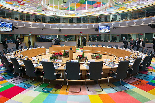 Fiscalità: il Consiglio Europeo rivede la lista UE delle giurisdizioni non cooperative