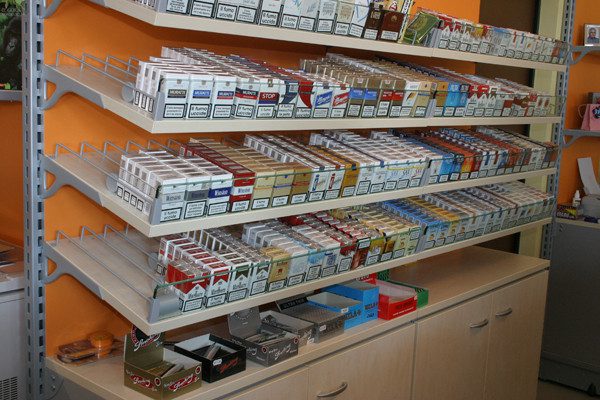Francia: una legge per aumentare il prezzo delle sigarette fino ad 10 euro