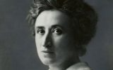 Interviste impossibili: oggi ci è venuto a trovare il fantasma di Rosa Luxemburg