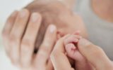 Istat: più di un nato su quattro ha genitori non coniugati