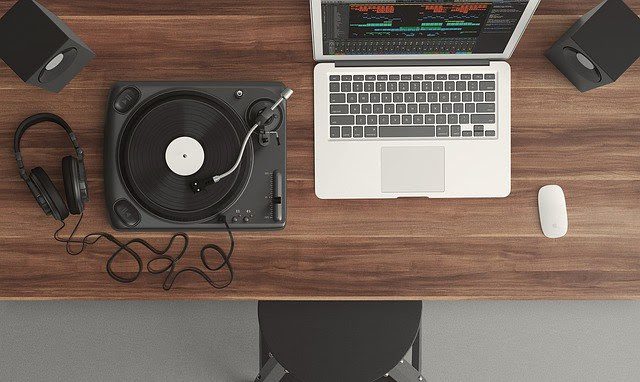 La musica aumenta la produttività