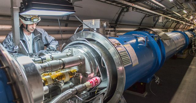 LHC: iniziano ai grandi lavori