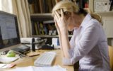 Lo stress da lavoro causa sovrappeso