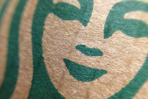 Perch&eacute; in Italia non c'&egrave; Starbucks?