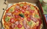 Pizza al kiwi: l'ultima innovazione o oltraggio al gusto?