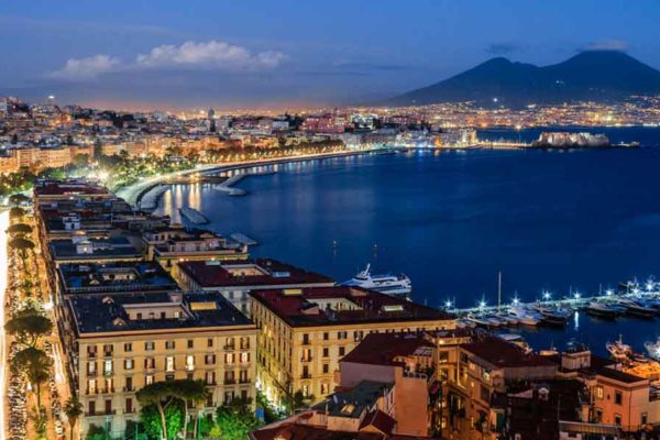 Pubblica illuminazione: Napoli è la prima città italiana per il minor spreco