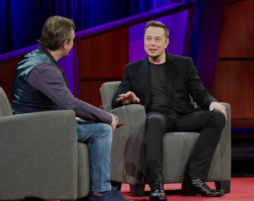 Elon Musk ed il bonus sul suo stipendio da capogiro