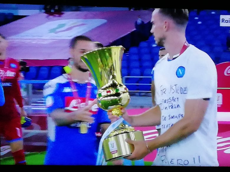 Il Napoli alza la Coppa