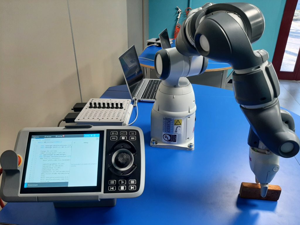 Nasce a Monza il primo laboratorio di robotica in Italia con bot collaborativi
