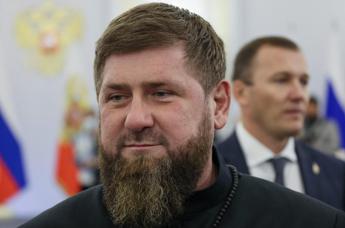 Russia, Kadyrov nomina il figlio 16enne al comando del battaglione Mansur