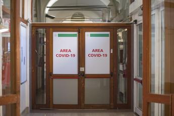 Covid Italia, dati ultima settimana: Rt torna sopra soglia epidemica