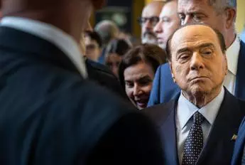 Berlusconi e il ‘testamento colombiano’, indagato per falso imprenditore Di Nunzio