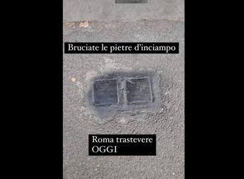 Roma, danneggiate due pietre d'inciampo in via Dandolo