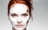 Bellezza senza fine: boom di collagene, creme e make-up per over 60