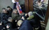 Serbia, proteste a Belgrado: disordini e richiesta di elezioni bis
