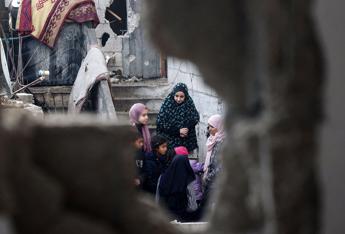 Gaza, arrivati in Italia 14 bambini palestinesi feriti
