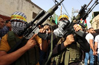 Hamas prende altro tempo: "Presto risposta a proposta su tregua e ostaggi"