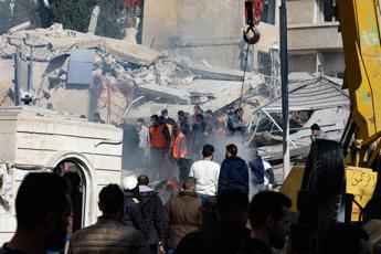 Raid su Damasco, attacco durante vertice tra leader filo-iraniani: almeno 4 morti