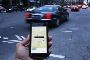 Uber, Roma e Milano lo usano di più ma le mance più generose le lasciano a Firenze
