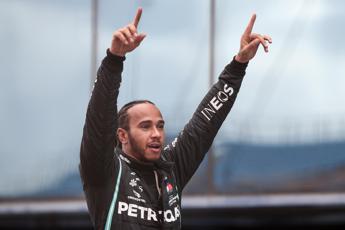 "Hamilton alla Ferrari dal 2025", le news dall'Inghilterra