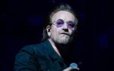 Navalny, Bono degli U2: "Se credi nella libertà urla il suo nome" - Video
