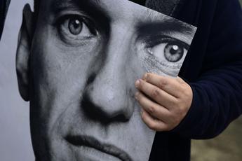 Navalny, commemorazioni in Russia dopo morte: "Oltre 100 arresti"