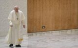 Papa Francesco, ancora sintomi influenzali: sospese udienze oggi