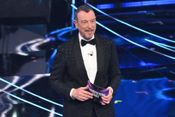 Sanremo 2024, terza serata al via: Russell Crowe ed Eros Ramazzotti tra gli ospiti