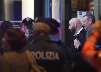Sanremo, ira centrodestra per gag John Travolta: "Deplorevole"