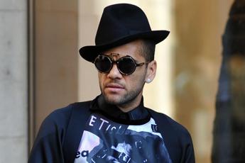 Dani Alves ha lasciato il carcere, pagata la cauzione da un milione di euro Dani Alves ha lasciato il carcere, pagata la cauzione da un milione di euro