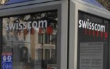 Swisscom acquista il 100% di Vodafone Italia: "Obiettivo integrarla con Fastweb"
