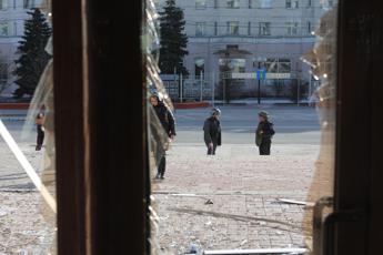Ucraina, Mosca annuncia conquista Nevelske. Blitz ribelli pro-Kiev in territorio russo