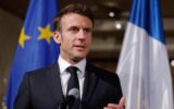 Ucraina, l'annuncio di Macron: "Non escludo l'invio di truppe francesi"