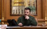 Ucraina, sventato piano per omicidio Zelensky: "Mosca voleva rapirlo e ucciderlo"
