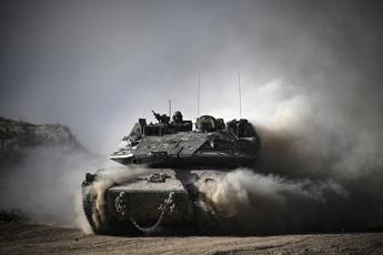 Israele, Cia avverte: "Possibile attacco Iran imminente". Oggi telefonata Biden-Netanyahu