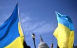 Ucraina, Biden: "Subito armi a Kiev". Missili Atacms già inviati in segreto