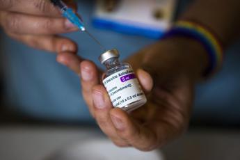 Covid, AstraZeneca ritira autorizzazione vaccino in Ue: ecco perché Covid, AstraZeneca ritira autorizzazione vaccino in Ue: ecco perché