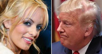 Donald Trump, la testimonianza di Stormy Daniels: "Sesso con lui, vergogna per non averlo fermato"
