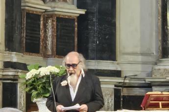 Luciano Di Bacco, tanti colleghi e volti noti ai funerali