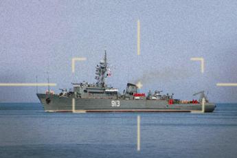 Ucraina: "Affondata nave Russia". Mosca: "Non è vero"
