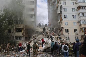 Ucraina, Belgorod ancora nel mirino di Kiev: esplosione dopo allarme per raid