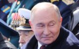 Ucraina, Putin avverte la Nato: "Armi contro Russia? Gioco pericoloso"
