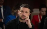 Ucraina, l'annuncio di Zelensky: "Avviati colloqui per possibile incontro con Putin" Zelensky