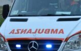Catanzaro, donna si butta dal balcone con i figli: 3 morti e un ferito Catanzaro, donna si butta dal balcone con i figli: 3 morti e un ferito