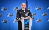 Ucraina, Cavo Dragone: "Nato valuta possibilità di essere più aggressiva con Mosca" Cavo Dragone