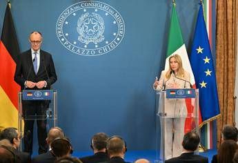 Meloni vede Merz: "Europa scelga se essere protagonista o subire destino" Meloni vede Merz: "Europa scelga se essere protagonista o subire destino"