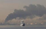 Iran, nuove esplosioni a Dubai: colonne di fumo sul porto