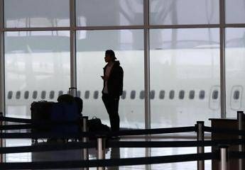 Carburante a rischio per i voli, al via restrizioni in 4 aeroporti italiani Carburante a rischio per i voli, al via restrizioni in 4 aeroporti italiani