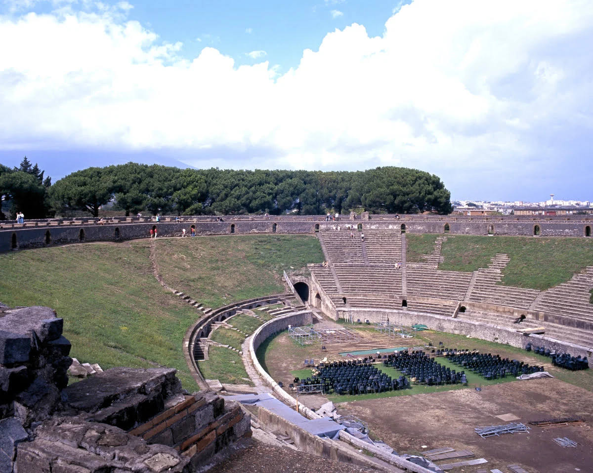 Cos’è il Teatro Grande di Pompei e perché è così importante? Cos’è il Teatro Grande di Pompei e perché è così importante?